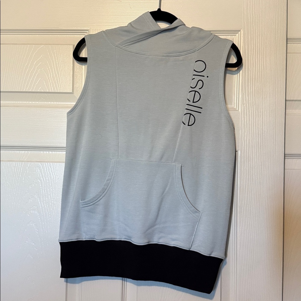 Oiselle Light Blue Sleeveless Top with Black Trim